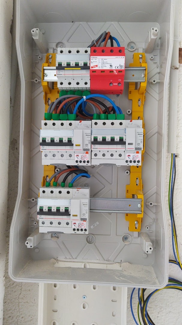 SCINTILLA - impianti elettrici — Foto 2